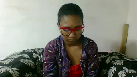nickiqqyuu online show from 07-24-26, 12:36