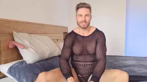 nickriverzxo online show from 06-10-26, 05:23