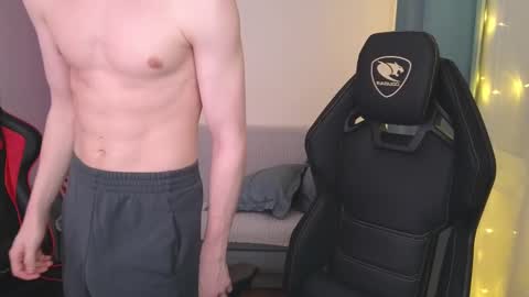 Snapshot of nicky_mart chatting on 03-05-25, 05:29 Nicki Danny online show from 03-05-25, 05:29