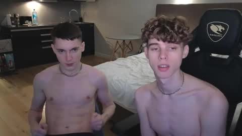 Snapshot of nicky_mart chatting on 10-27-25, 07:18 Nicki Danny online show from 10-27-25, 07:18