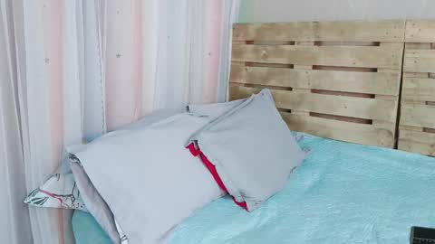 nicky_oli online show from 02-11-25, 04:24