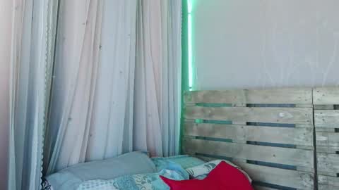 nicky_oli online show from 02-23-25, 02:35