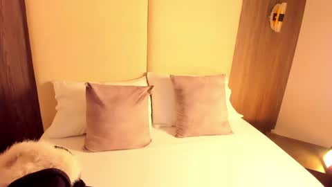 Nicky  online show from 04-22-26, 02:36