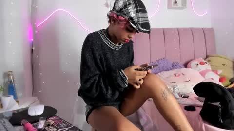 Snapshot of nicky_teem chatting on 06-06-26, 08:19 nicky_teem online show from 06-06-26, 08:19