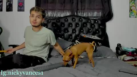 nicky online show from 03-31-26, 09:04