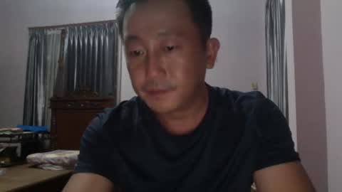 nickyang75 online show from 12-04-24, 08:29