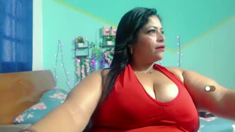 Snapshot of nickyribeiro chatting on 02-13-25, 04:39 nickyribeiro online show from 02-13-25, 04:39