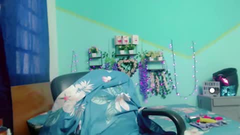 Snapshot of nickyribeiro chatting on 03-08-25, 07:53 nickyribeiro online show from 03-08-25, 07:53