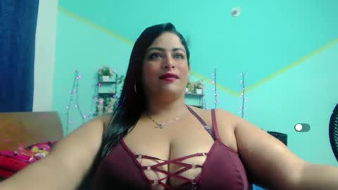 Snapshot of nickyribeiro chatting on 10-06-25, 05:05 nickyribeiro online show from 10-06-25, 05:05