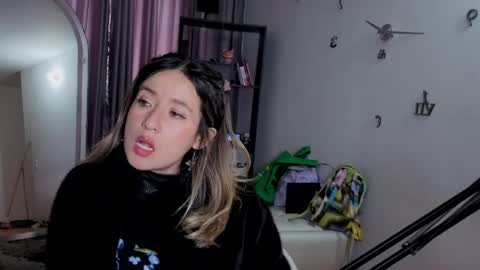 Nicky online show from 04-25-26, 01:41