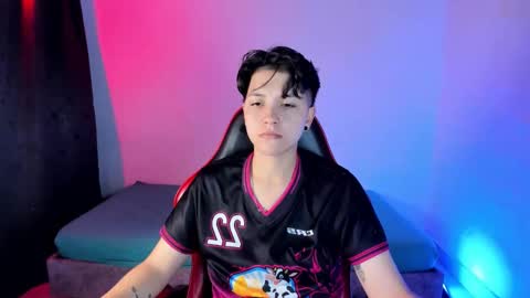 NICO online show from 10-19-25, 01:39