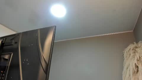 nicohillx online show from 06-27-26, 10:37