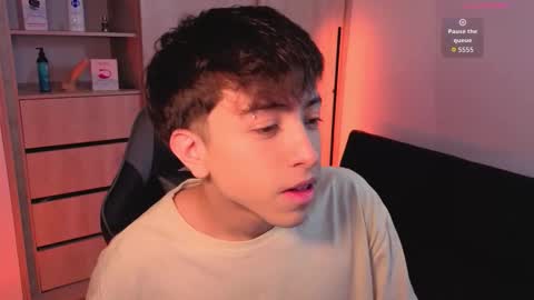 Nicolas online show from 09-25-25, 07:39