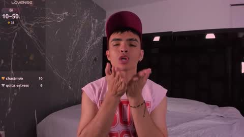 Nico King online show from 11-22-25, 05:39