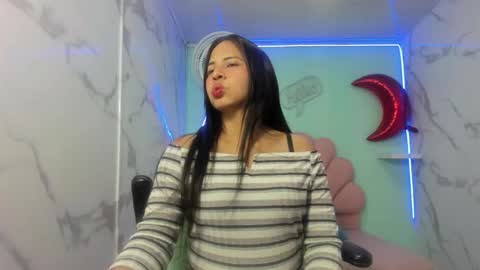 nicol_ross19 online show from 01-19-26, 02:37