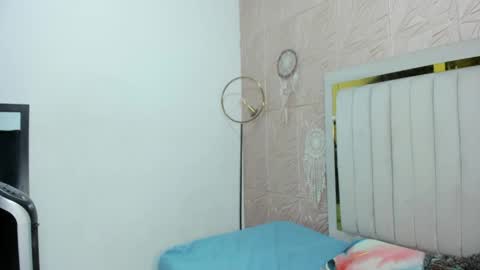 NIKOL online show from 04-16-26, 07:47