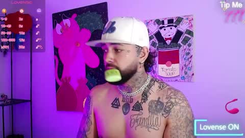 Snapshot of nicolas_torres99 chatting on 05-15-26, 04:30 nicolas online show from 05-15-26, 04:30