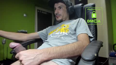 L. Nicolas online show from 01-26-25, 04:09