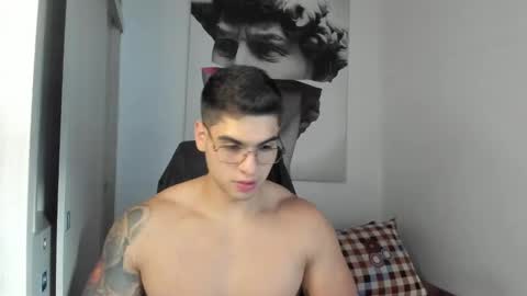 Snapshot of nicolasmuscle chatting on 12-12-24, 09:48 Andres online show from 12-12-24, 09:48