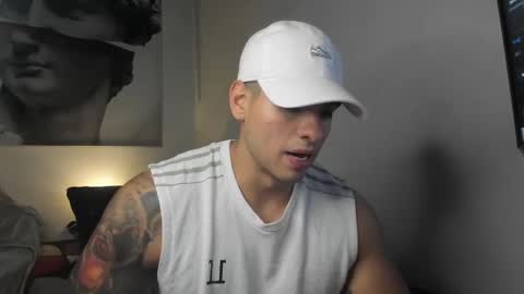 Snapshot of nicolasmuscle chatting on 03-09-25, 11:14 Andres online show from 03-09-25, 11:14