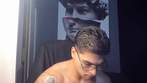 Snapshot of nicolasmuscle chatting on 10-02-25, 11:01 Andres online show from 10-02-25, 11:01