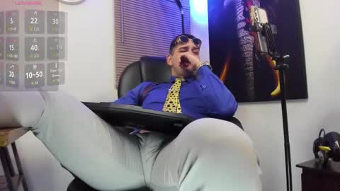 Snapshot of nicolass_fellener chatting on 09-12-25, 04:01 Nicolas Fellener online show from 09-12-25, 04:01