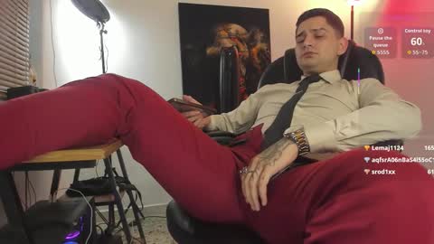 Nicolas Fellener online show from 11-30-25, 05:00