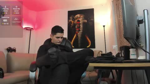 Nicolas Fellener online show from 02-11-26, 04:39