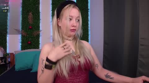 Snapshot of nicole__aniston__ chatting on 01-14-25, 07:27 Nicole online show from 01-14-25, 07:27