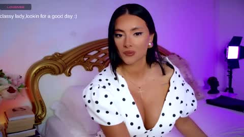 nicole online show from 04-27-26, 06:06