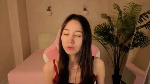 Nicole online show from 05-25-26, 01:11
