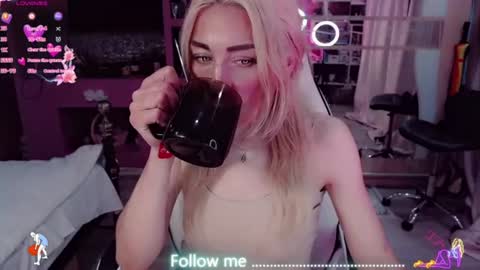 Snapshot of nicole_g0ld_ chatting on 07-29-26, 07:34 Nicole online show from 07-29-26, 07:34