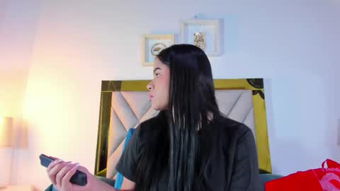 Snapshot of nicole_grace0 chatting on 10-02-25, 12:01 nicole_grace0 online show from 10-02-25, 12:01