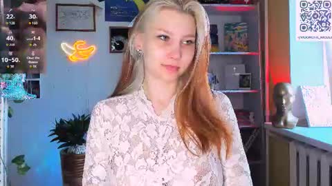 Snapshot of nicole_matt chatting on 07-17-26, 02:51 Nicole online show from 07-17-26, 02:51