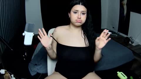 My name is Nicole. I m completely new here online show from 03-03-26, 06:58