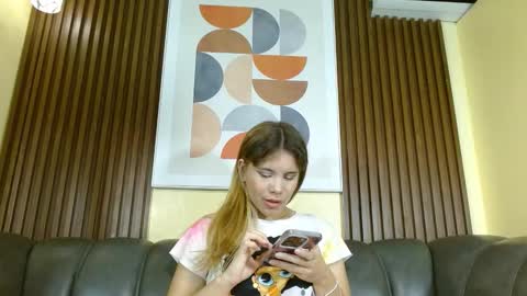 Snapshot of nicole_ramires chatting on 02-16-26, 07:32 Nicole Ramires online show from 02-16-26, 07:32