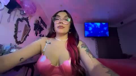 Nicole online show from 04-26-26, 06:11