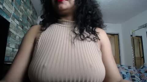 Nicole online show from 04-20-26, 01:14