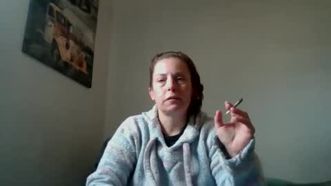 Nicole online show from 04-25-26, 06:27