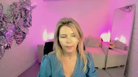nicolehits online show from 06-21-26, 09:01