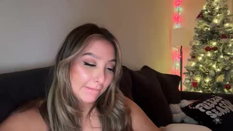 nicolelovesyou444 online show from 12-04-25, 05:17