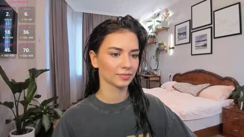 Dua Lipa online show from 10-13-25, 01:11