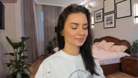 Dua Lipa online show from 10-24-25, 01:29