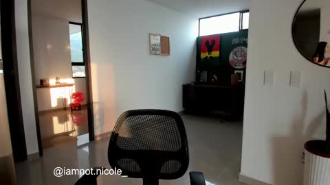 Nicole Manson online show from 03-03-25, 10:31