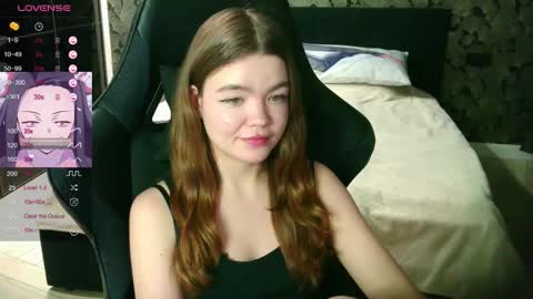 NicoleMeew online show from 11-19-25, 01:16
