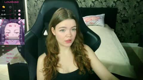 NicoleMeew online show from 04-06-26, 12:17