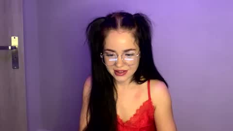 Nicole online show from 03-26-26, 09:31