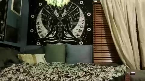 nicolescontent2025 online show from 05-10-26, 03:33