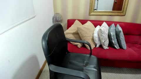 Nicolettcolin  online show from 06-09-26, 08:42