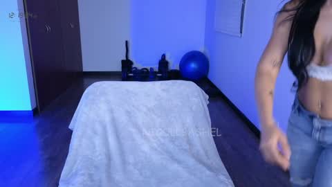 Nicoll  Independent model online show from 04-07-26, 05:19